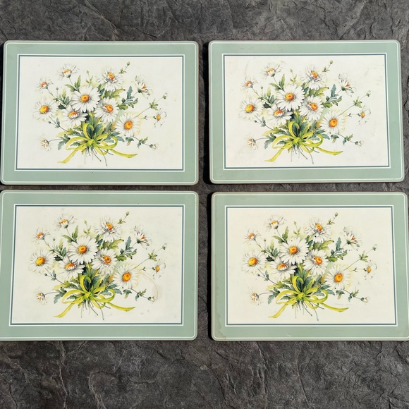 Pimpernel Made In England Placemats Set 4 Acrylic Floral Daisies Daisy Bouquet - Picture 1 of 13